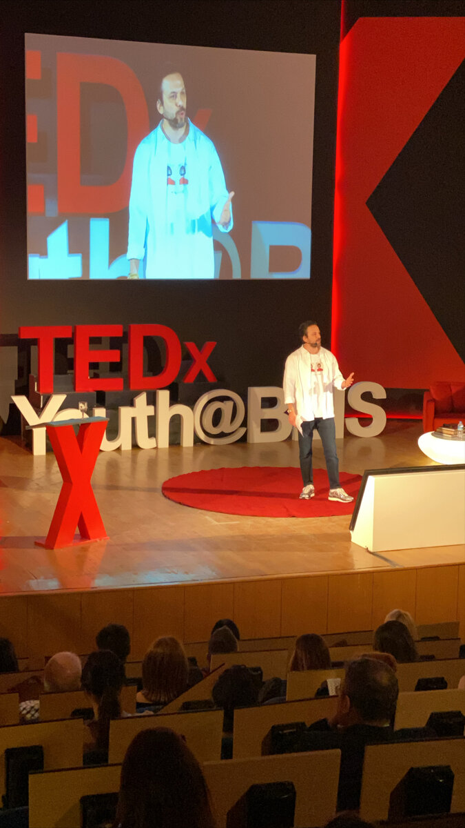 TEDx BLIS etkinliğinden sahne